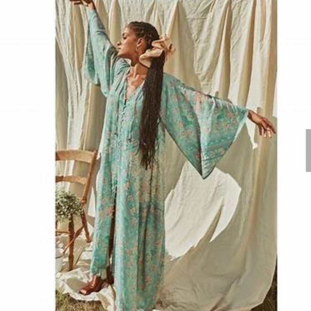 Spell Farrah gown